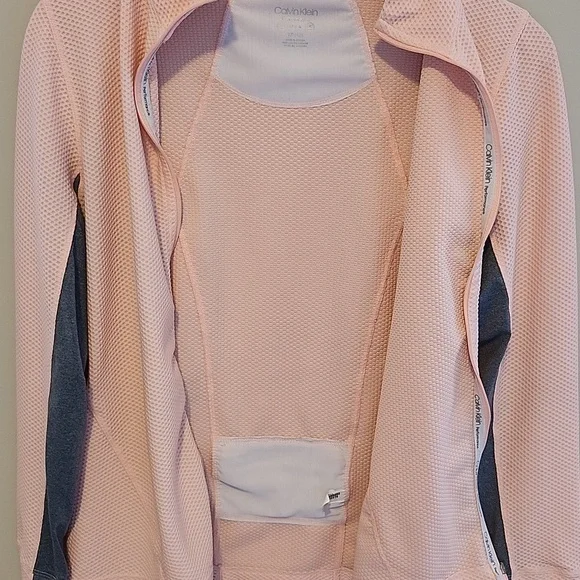 Calvin Klein Performance Jacket - Picture 8 of 10